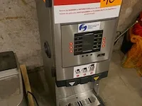 Lot 10 - koffiemachine bravilor - afbeelding 1 van  8