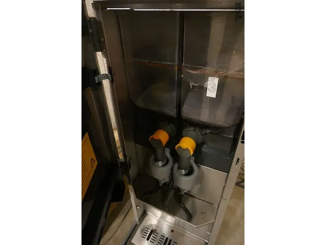 Lot 10 - koffiemachine bravilor - afbeelding 3 van  8