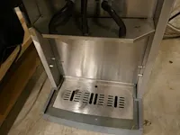 Lot 10 - koffiemachine bravilor - afbeelding 4 van  8