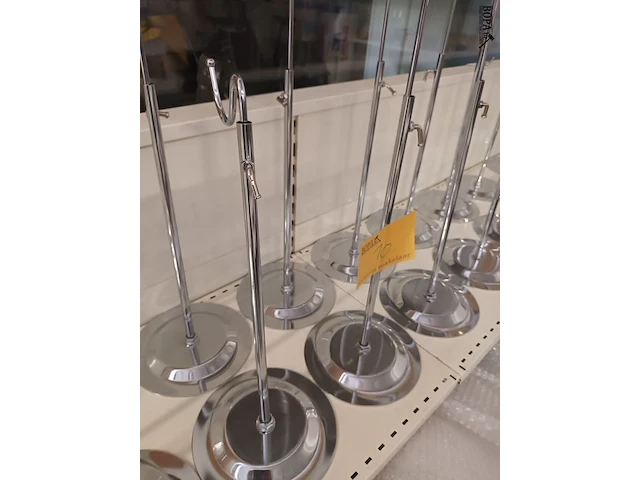 Lot 10 - metalen display statief. 16 stuks - afbeelding 4 van  4