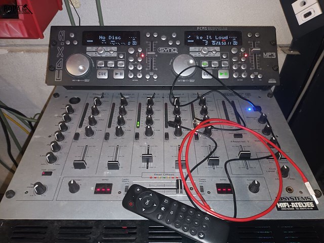 Lot 10 - muziekinstallatie - afbeelding 5 van  5