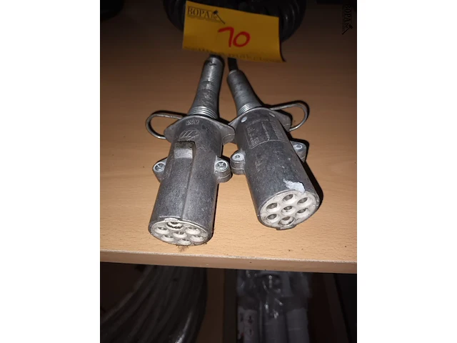Lot 10 - spiraal verlengkabel - afbeelding 2 van  3