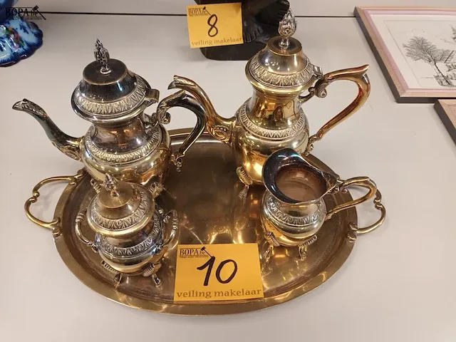 Lot 10 - theestel verzilverd op plateau - afbeelding 1 van  4