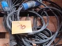 Lot 10 - verlengkabel. 2 stuks - afbeelding 2 van  3