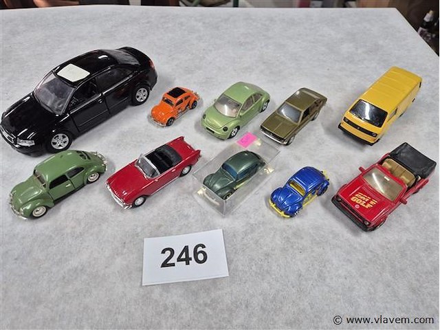 Lot 10 stuks - afbeelding 1 van  3