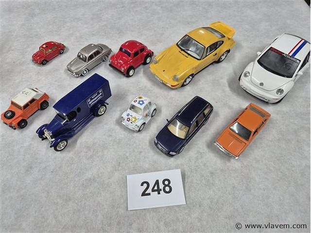 Lot 10 stuks - afbeelding 1 van  3