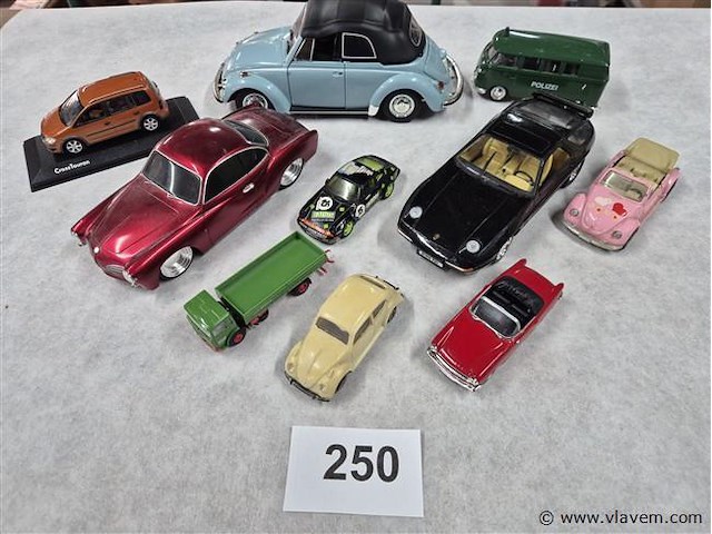 Lot 10 stuks - afbeelding 1 van  3