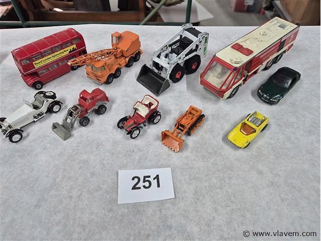 Lot 10 stuks - afbeelding 1 van  3