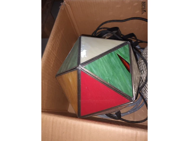 Lot 100 - discobal, kabels en plafondlamp - afbeelding 3 van  5