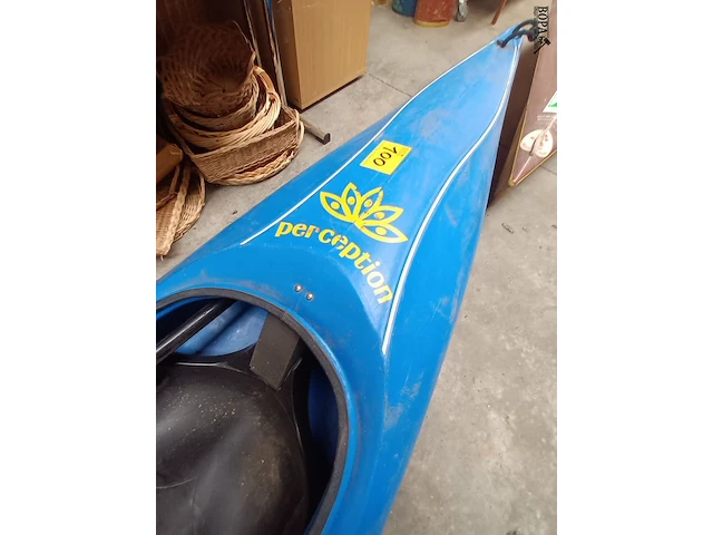 Lot 100 - kajak blauw - afbeelding 2 van  8