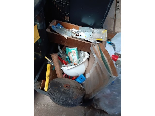 Lot 100 - lot werkmateriaal - afbeelding 2 van  6