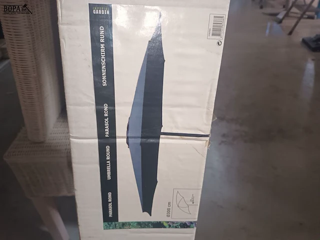 Lot 100 - parasol imperial garden - afbeelding 2 van  3