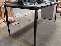 Lot 100 - tafel (h) - afbeelding 2 van  4