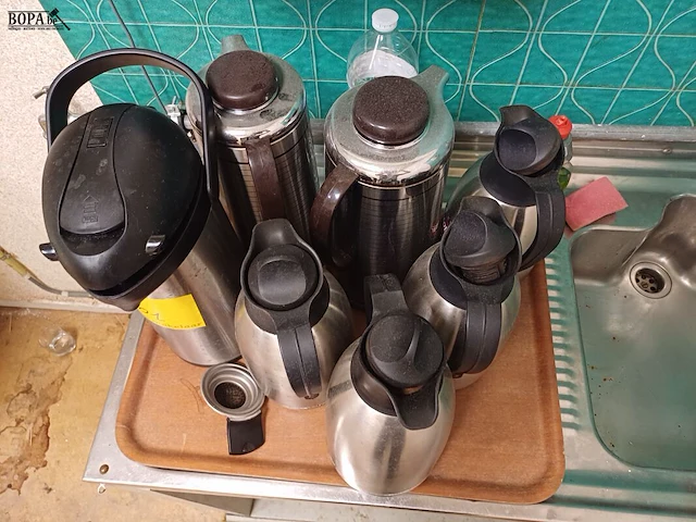 Lot 101 - blender en thermossen. 8 stuks - afbeelding 3 van  3