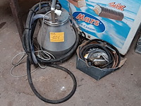 Lot 101 - mini melkmachine - afbeelding 1 van  3