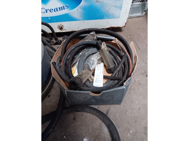 Lot 101 - mini melkmachine - afbeelding 2 van  3