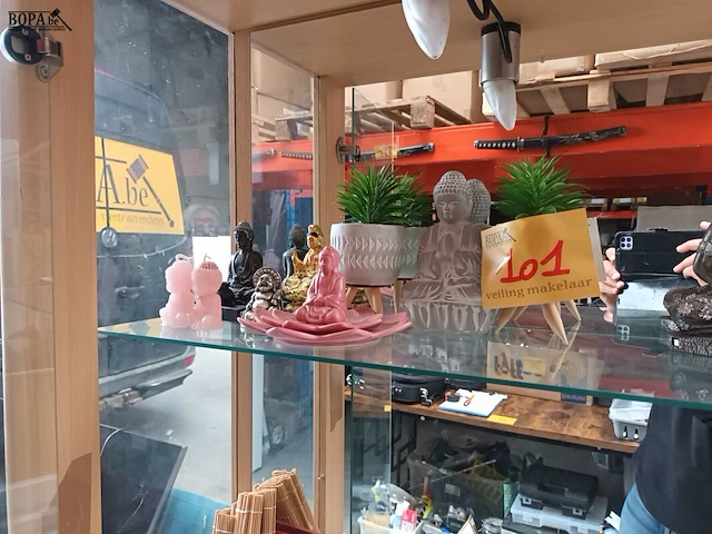 Lot 101 - oosterse decoratie en servies - afbeelding 4 van  7