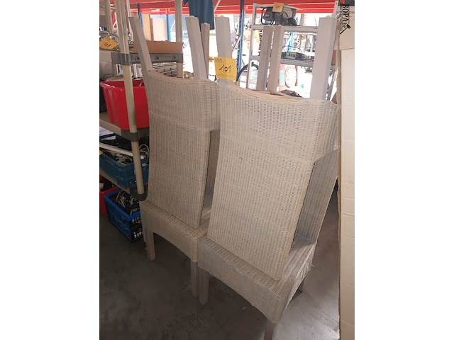 Lot 101 - rieten eetkamerstoelen. 4 stuks - afbeelding 1 van  3