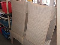 Lot 101 - rieten eetkamerstoelen. 4 stuks - afbeelding 1 van  3