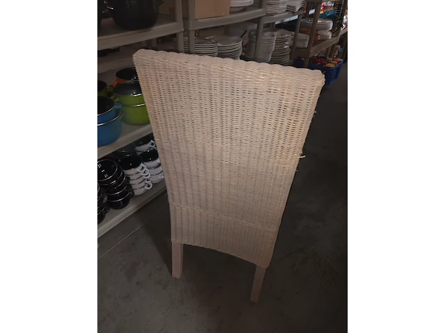Lot 101 - rieten eetkamerstoelen. 4 stuks - afbeelding 3 van  3