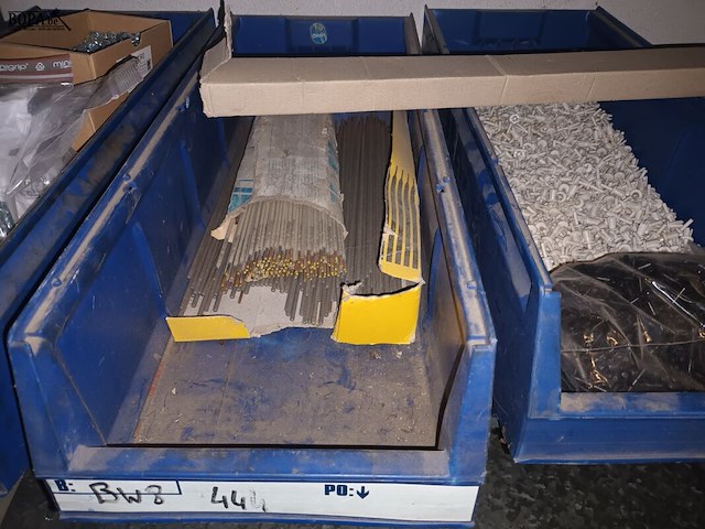 Lot 101 - werkmateriaal - afbeelding 3 van  4