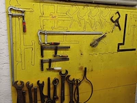 Lot 1018 - divers plooi- en spanmateriaal - afbeelding 4 van  4