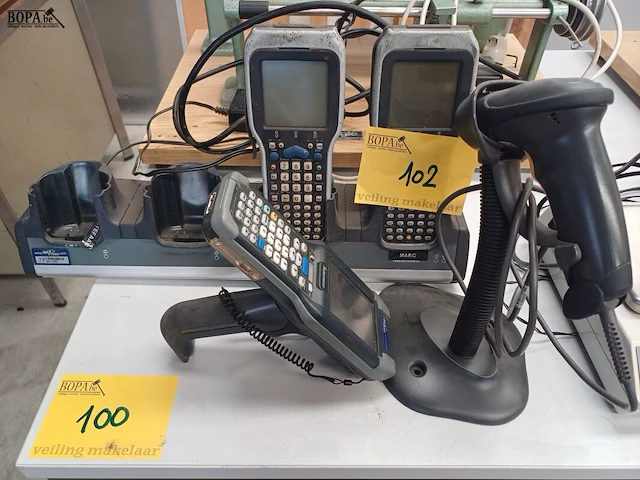 Lot 102 - barcodescanner. 4 stuks (h) - afbeelding 1 van  4