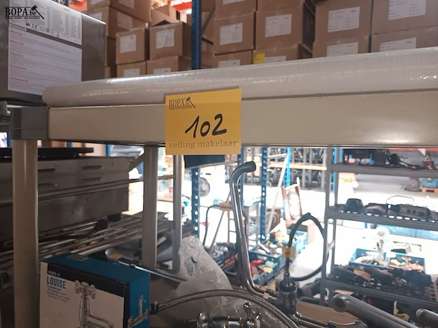 Lot 102 - pvc rek - afbeelding 3 van  3