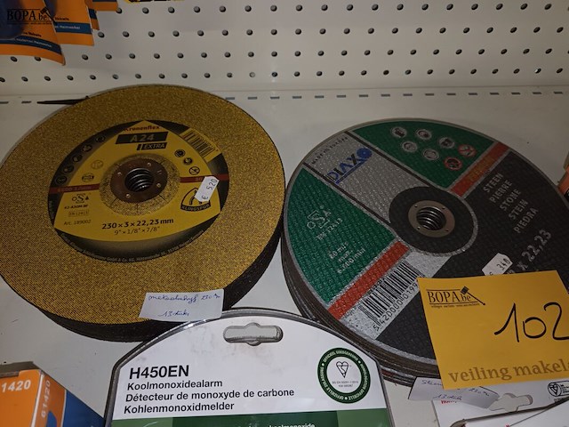 Lot 102 - schijven, zaagbladen en alarmen. 100 stuks - afbeelding 6 van  7