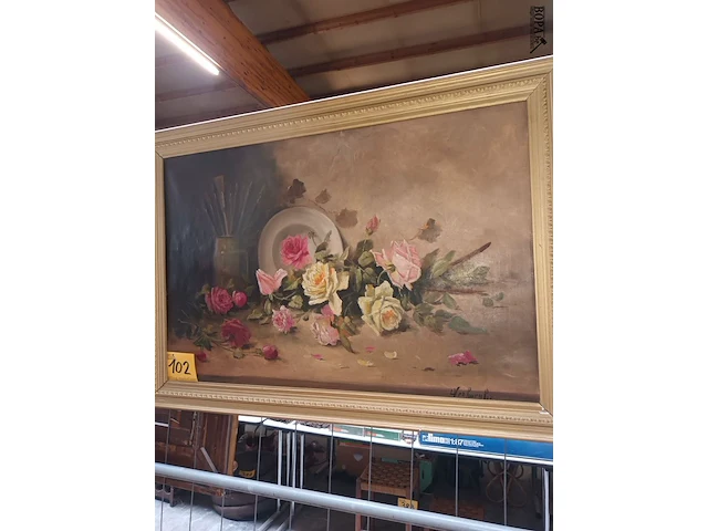 Lot 102 - schilderij met rozen - afbeelding 1 van  6