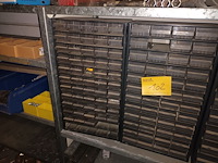 Lot 102 - sorteertoren. 3 stuks - afbeelding 3 van  3