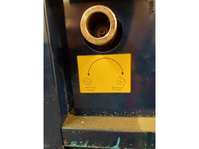 Lot 1025 - semi-automatische omsnoeringsmachine - afbeelding 6 van  6