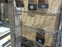 Lot 103 - display molen met inhoud - afbeelding 4 van  6