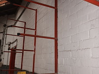 Lot 103 - draagarmrek - afbeelding 1 van  3