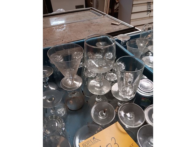 Lot 103 - lot diverse glazen - afbeelding 2 van  5