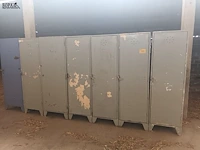 Lot 103 - metalen lockerkasten. 6 stuks - afbeelding 1 van  4