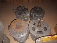 Lot 103 - motoren. 6 stuks - afbeelding 2 van  3