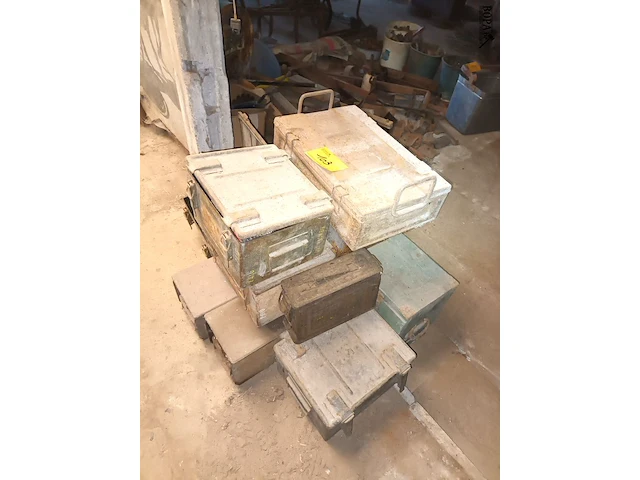 Lot 103 - oude munitiekisten. 10 stuks - afbeelding 2 van  3