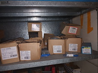 Lot 103 - werkmateriaal. inhoud rek - afbeelding 3 van  6