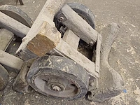 Lot 1030 - transportkarren en steekwagen. 3 stuks - afbeelding 3 van  4