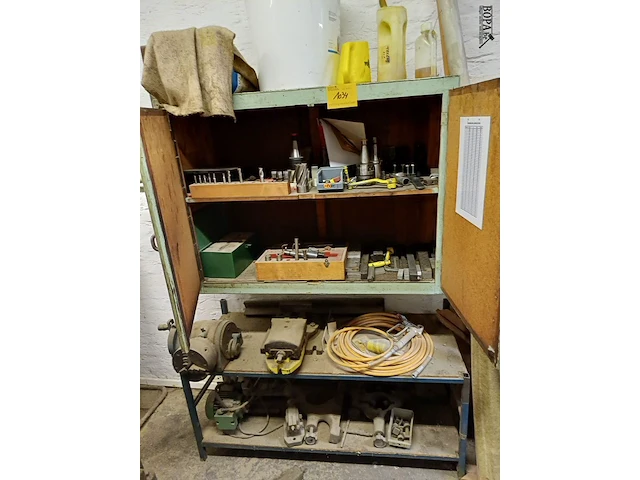 Lot 1034 - freesamchine + rek met toebehoren - afbeelding 2 van  12