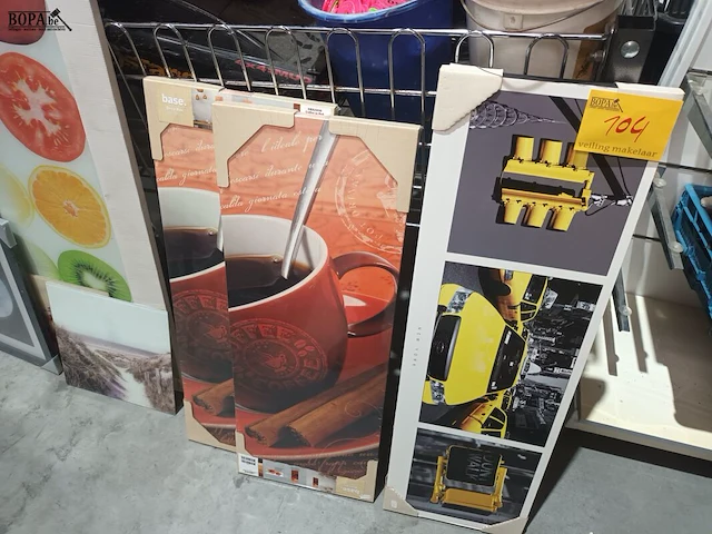 Lot 104 - kaders en canvassen. 17 stuks - afbeelding 1 van  6