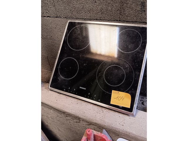 Lot 104 - keramische kookplaat siemens - afbeelding 1 van  2