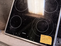 Lot 104 - keramische kookplaat siemens - afbeelding 1 van  2