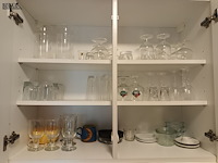 Lot 104 - keukengerei. inhoud keukenkasten - afbeelding 9 van  16