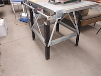 Lot 104 - metalen werktafel - afbeelding 3 van  4