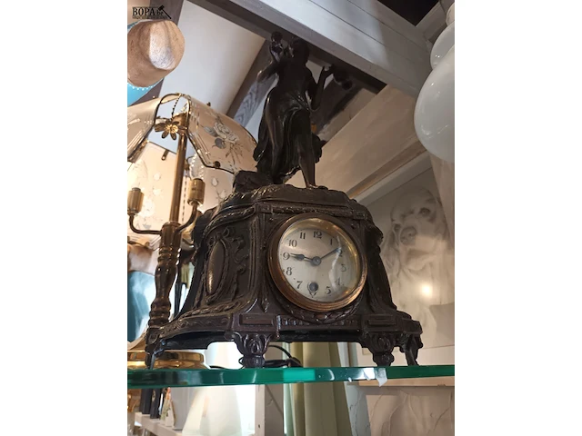 Lot 104 - verlichting en decoratie. 5 stuks - afbeelding 5 van  5