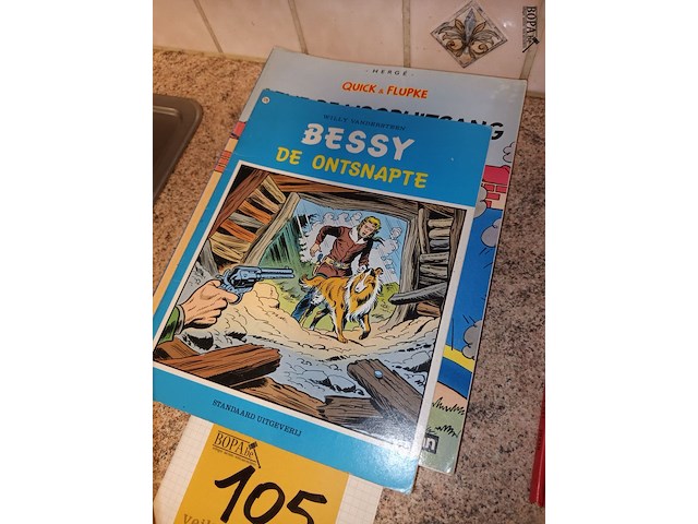 Lot 105 - diverse strips. 30 stuks - afbeelding 6 van  6