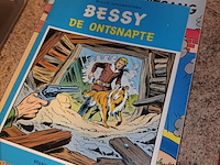 Lot 105 - diverse strips. 30 stuks - afbeelding 6 van  6