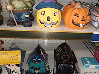 Lot 105 - lot halloween decoratie. 29 stuks - afbeelding 4 van  5